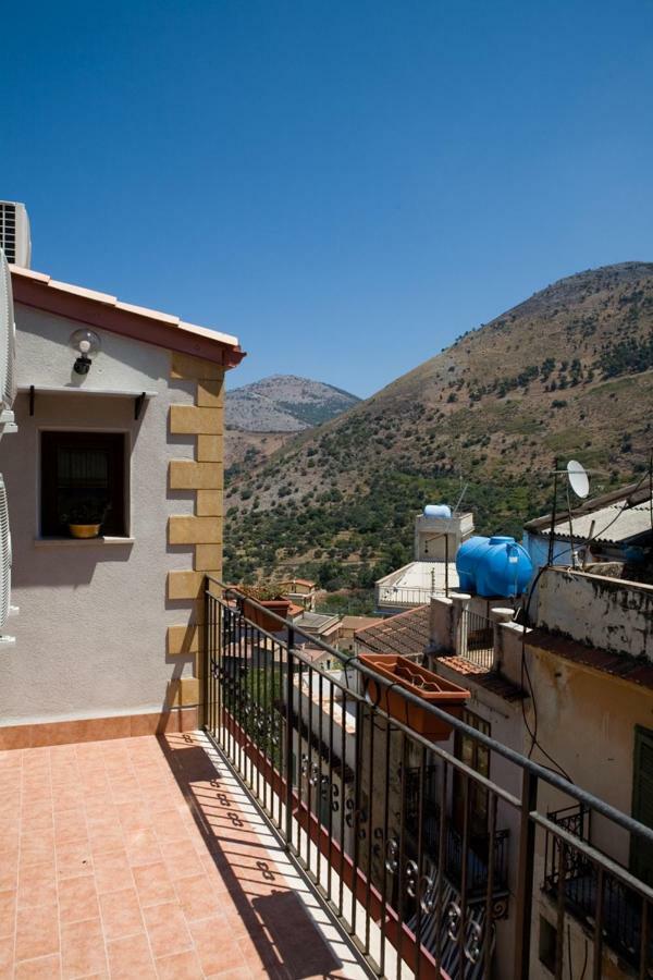 Case Vacanza Cipriano Spacious Apartment And Cosy Studio Monolocale Torretta  Εξωτερικό φωτογραφία